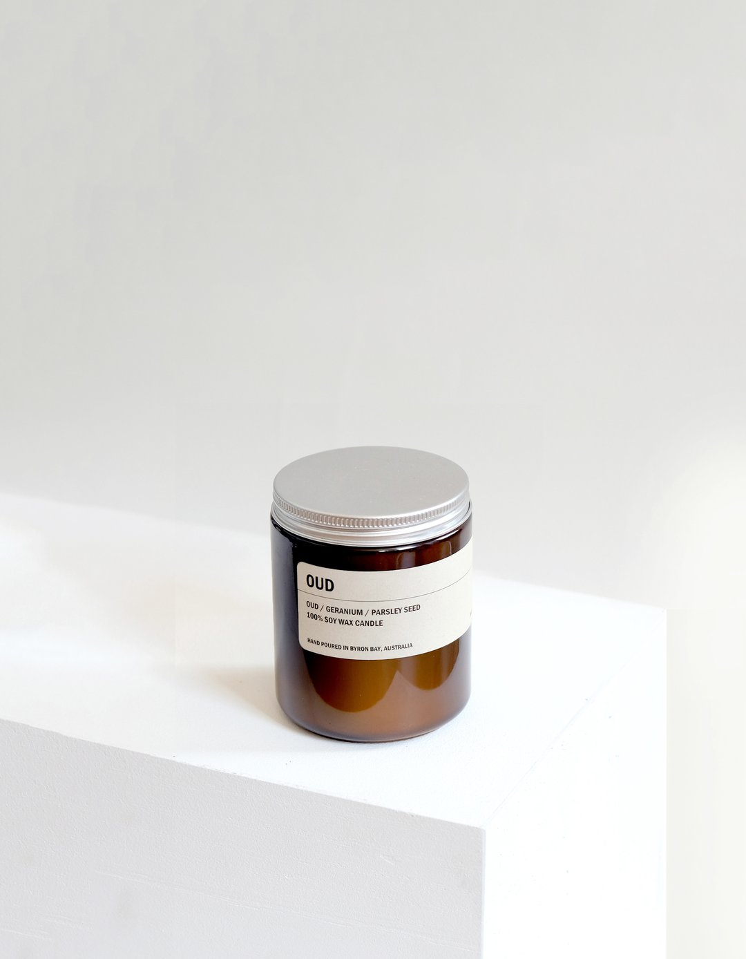 OUD: OUDWOOD / GERANIUM / PARSLEY SEED SMALL AMBER CANDLE